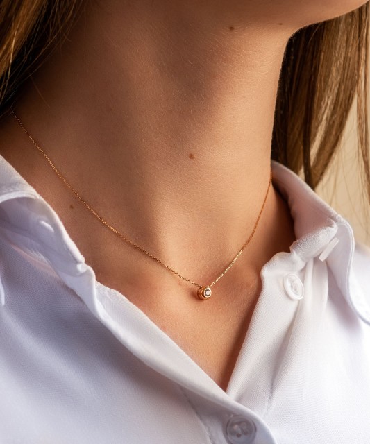 Auksinė grandinėlė su cirkonio pakabuku - Perkamiausi - Goldinga