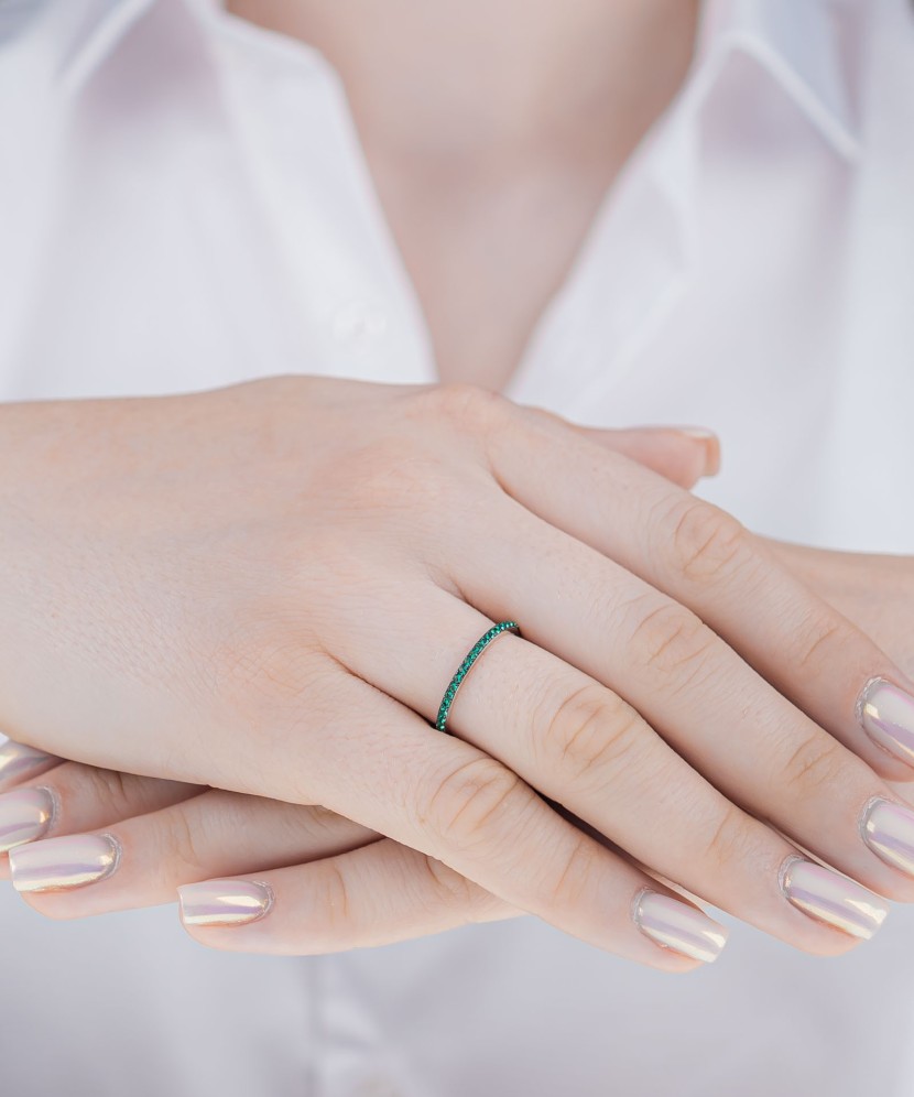 Sidabrinis žiedas su špineliais