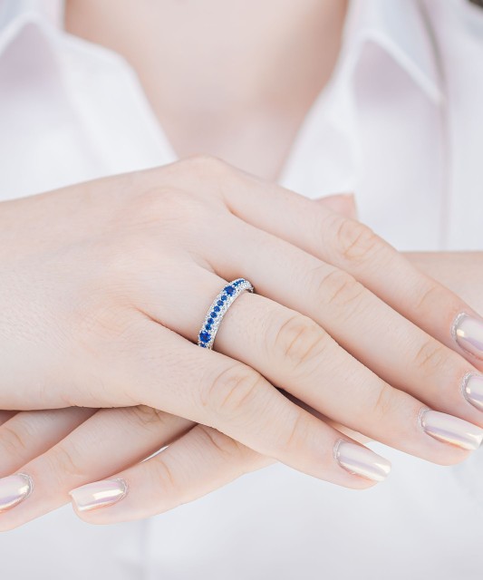 Sidabrinis žiedas su cirkoniais