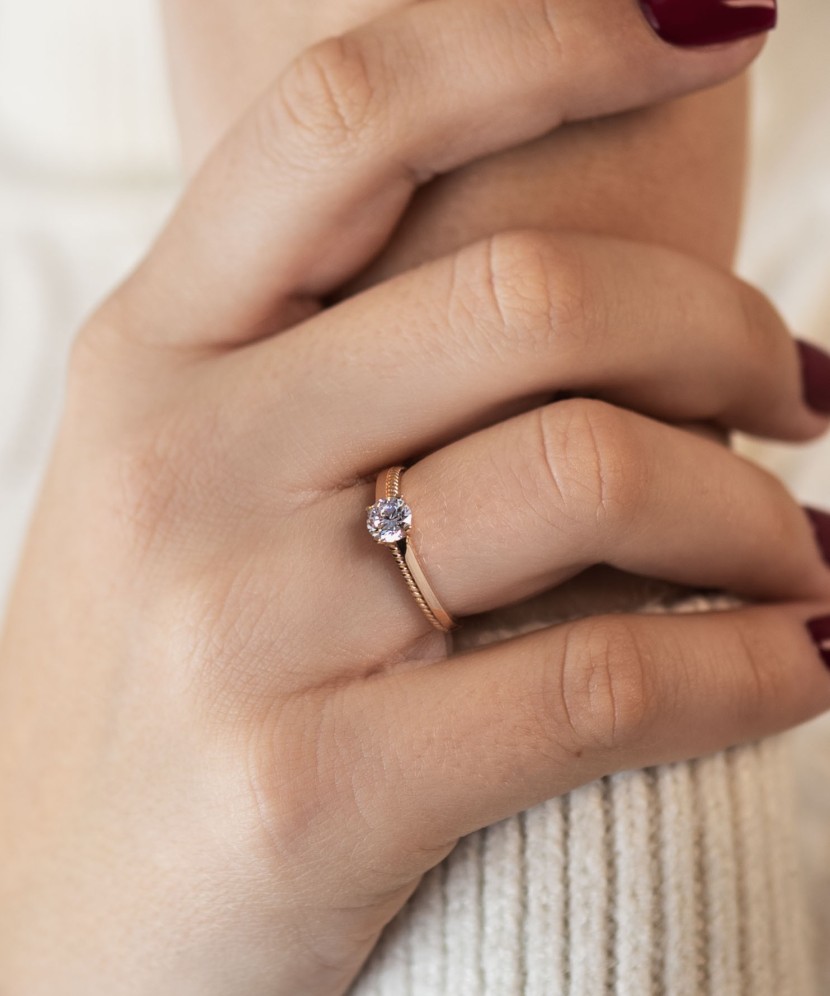 Auksinis žiedas su cirkoniu - Perkamiausi - Goldinga