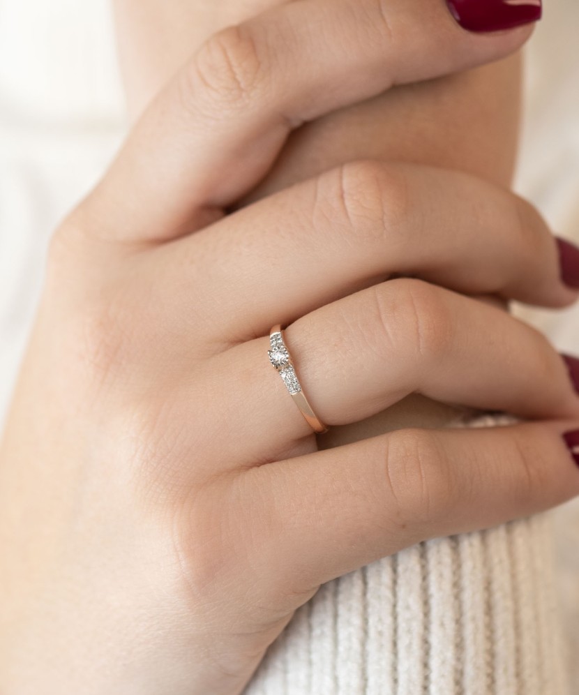 Auksinis žiedas su briliantais - Auksiniai Žiedai su brangakmeniais - Goldinga