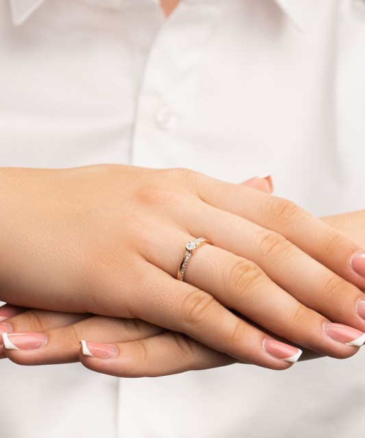 Auksinis žiedas su briliantais - Auksiniai Žiedai su brangakmeniais - Goldinga