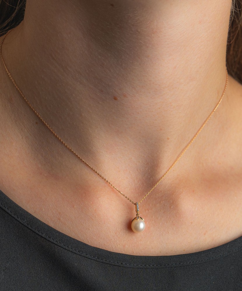 Auksinis pakabukas su deimantais ir perlu - Pakabukai su brangakmeniais - Goldinga