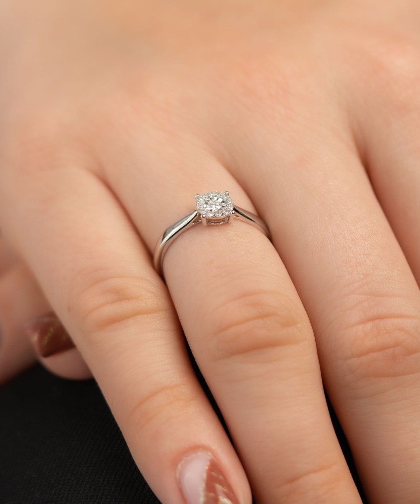 Balto aukso žiedas su deimantais - Auksiniai Žiedai su brangakmeniais - Goldinga