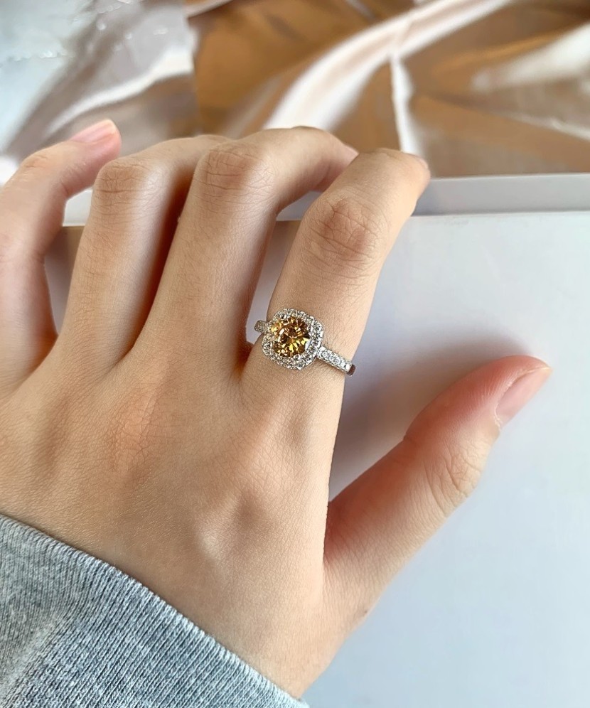 Sidabrinis žiedas su cirkoniais - Sidabriniai žiedai - Goldinga