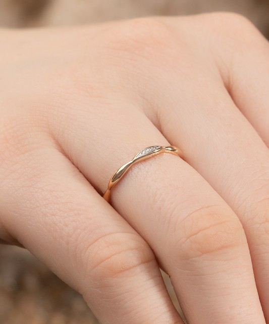 Auksinis žiedas su deimantais - Auksiniai Žiedai su brangakmeniais - Goldinga