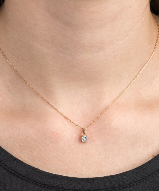 Balto aukso pakabukas su deimantais