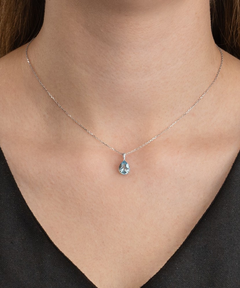 Balto aukso pakabukas su topazu ir deimantais - Pakabukai su brangakmeniais - Goldinga