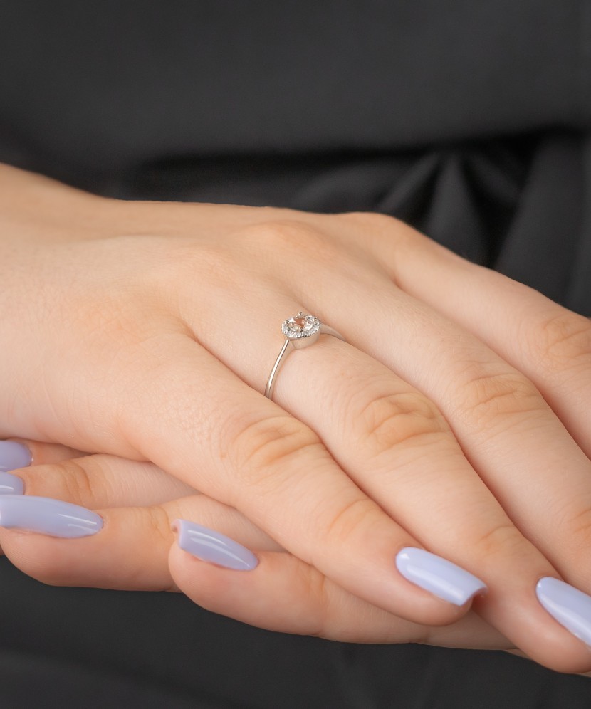 Balto aukso žiedas su deimantais ir skaidriu topazu - Auksiniai žiedai - Goldinga