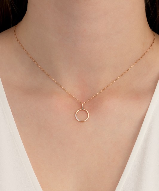 Auksinis pakabukas su deimantais