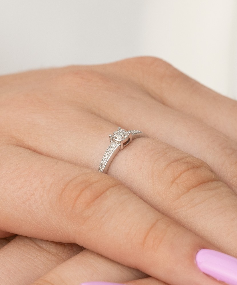 Balto aukso žiedas su deimantais - Auksiniai Žiedai su brangakmeniais - Goldinga