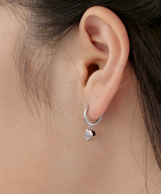 Sidabriniai auskarai su cirkoniais