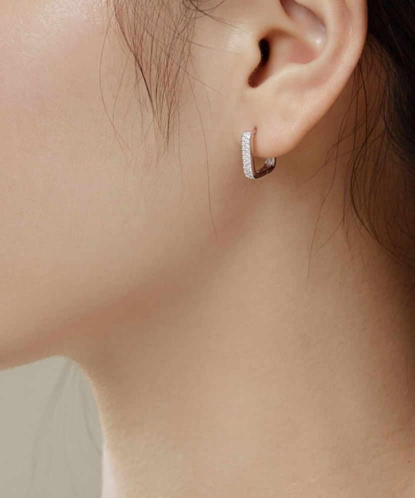 Sidabriniai auskarai su cirkoniais