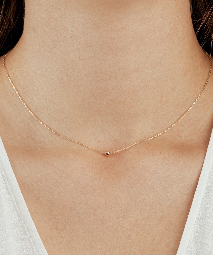 Auksinė grandinėlė su pakabuku