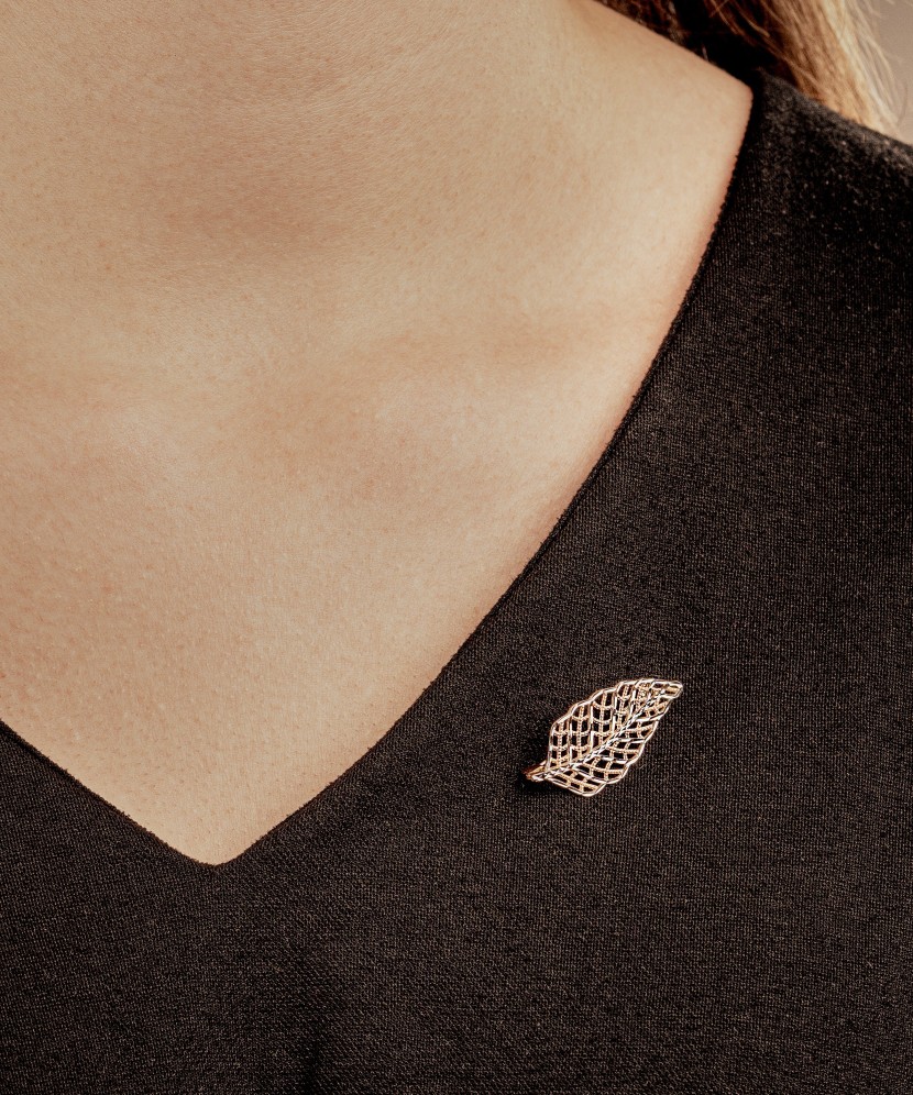 Auksinė sagė "Lapas"