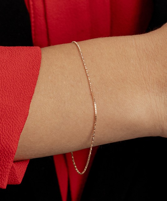 Auksinė apyrankė "Box" 0.8mm