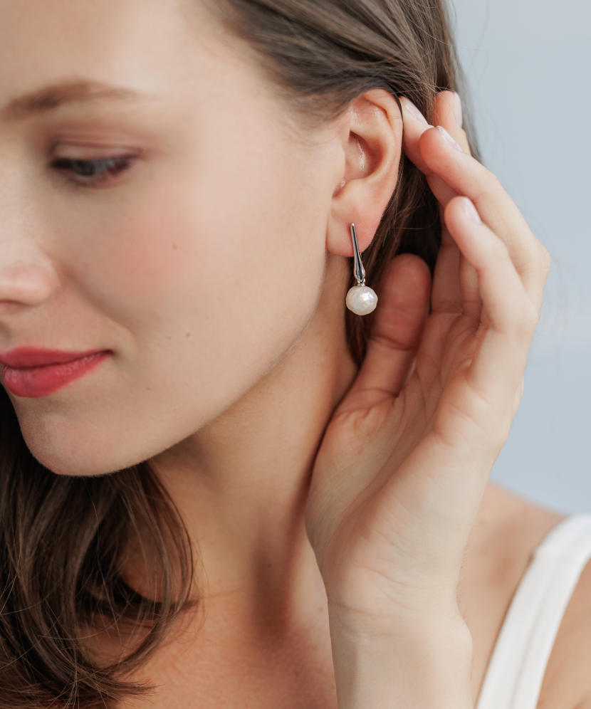 Sidabriniai auskarai su perlais