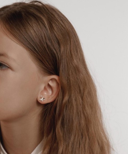 Sidabriniai auskarai dengti auksu