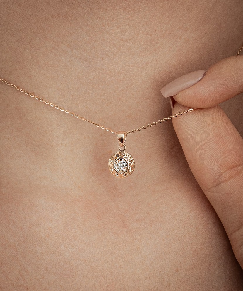 Auksinis pakabukas  - Goldinga