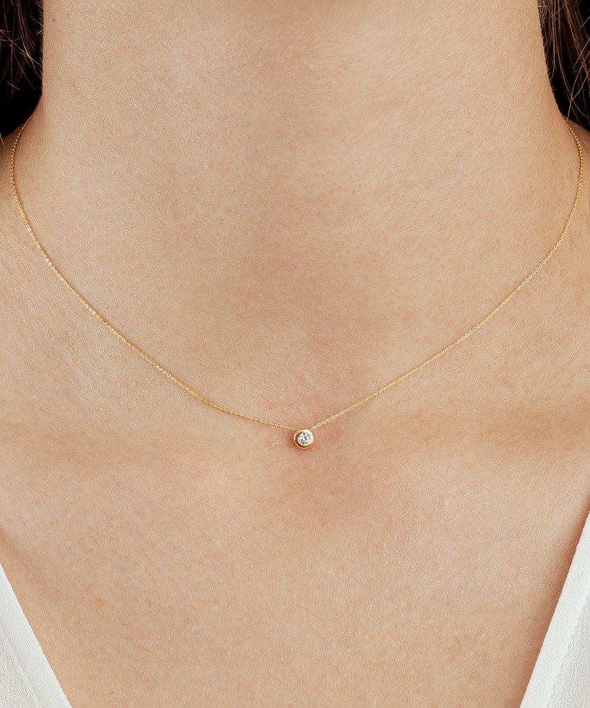 Geltono aukso grandinėlė su cirkonio pakabuku