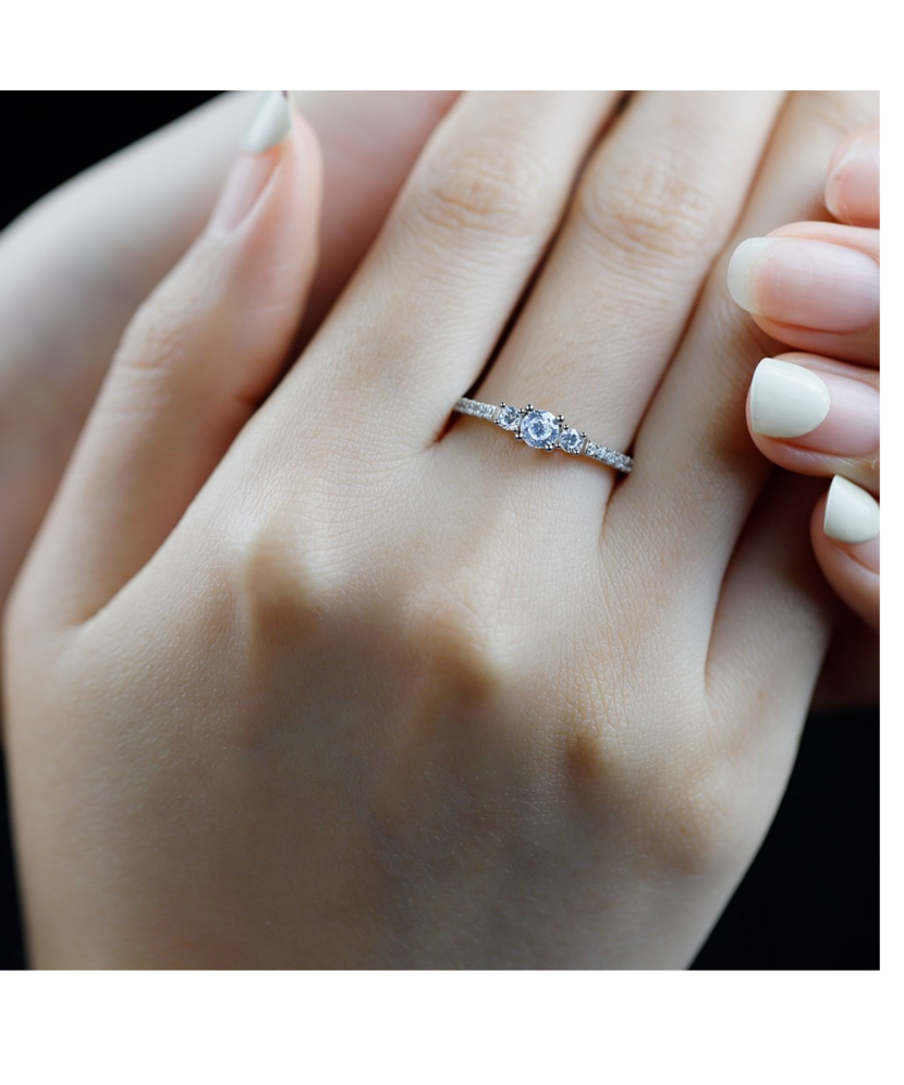 Sidabrinis žiedas su cirkoniais