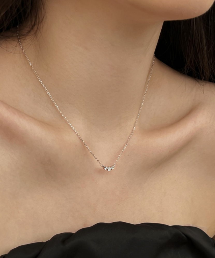 Sidabrinė grandinėlė su cirkonio pakabuku