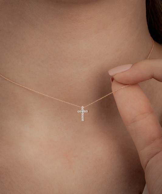 Auksinė Grandinėlė Su deimantiniu Pakabuku "Kryželis"