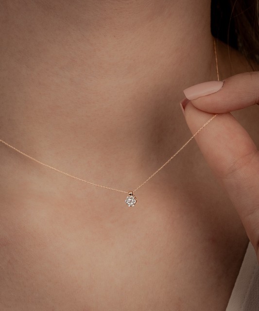 Auksinė Grandinėlė Su deimantiniu Pakabuku