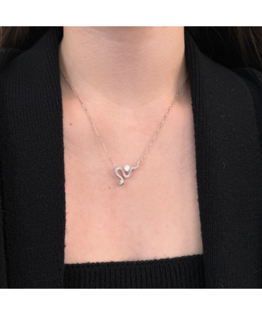 Sidabrinė grandinėlė su cirkonio pakabuku