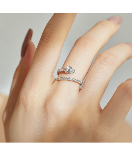 Sidabrinis žiedas su cirkoniais