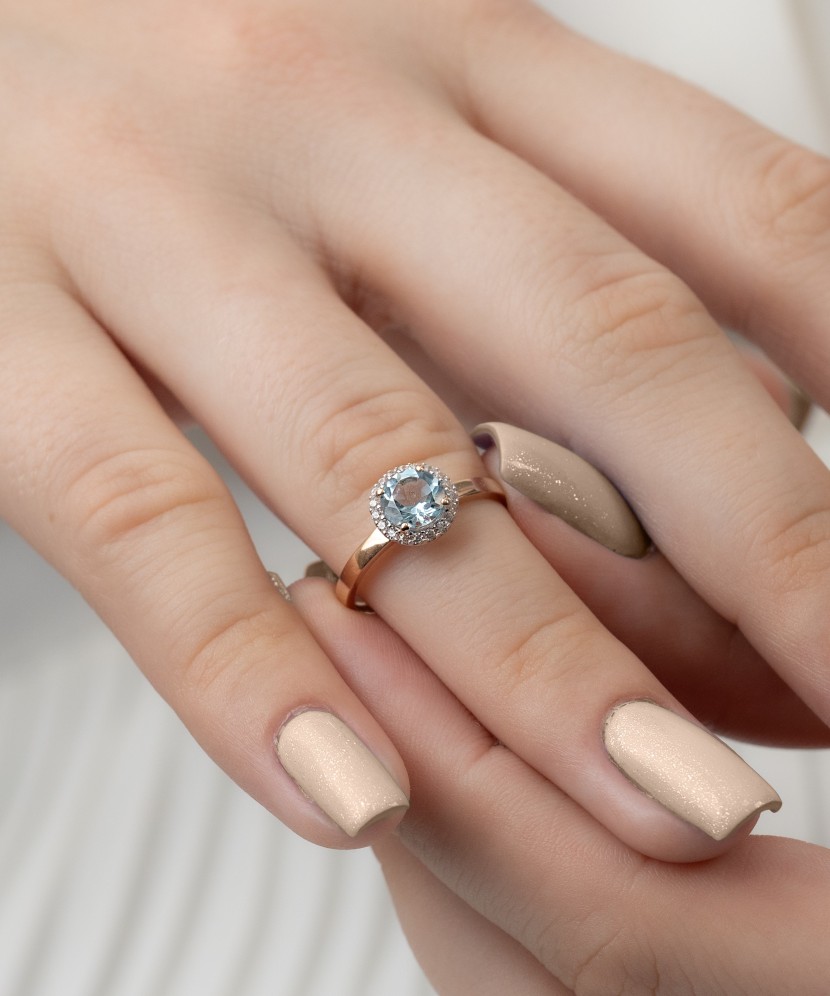 Auksinis žiedas su cirkoniais