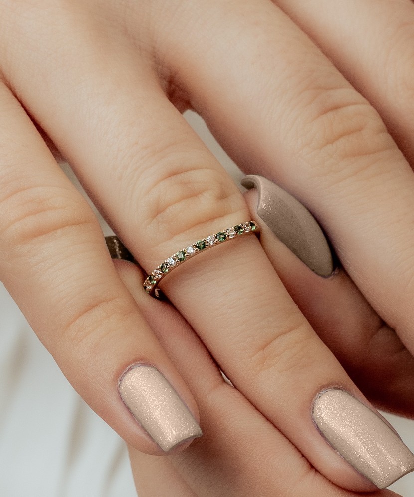 Auksinis žiedas su cirkoniais