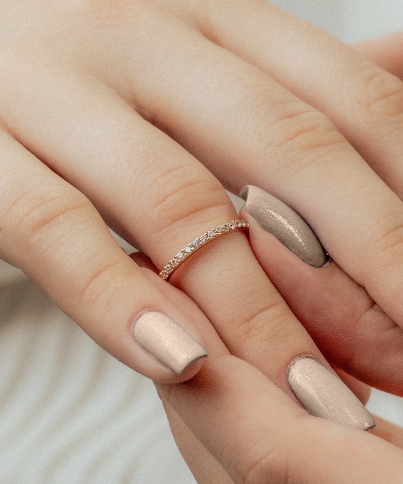 Auksinis žiedas su cirkoniais