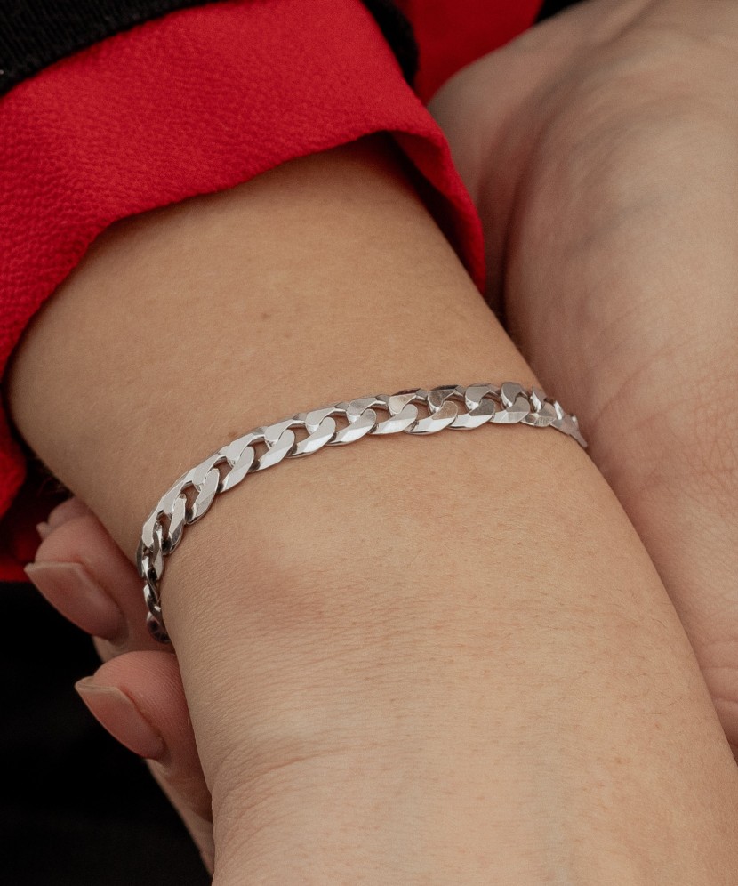 Sidabrinė apyrankė dengta rodžiu "Curb" 6.7mm