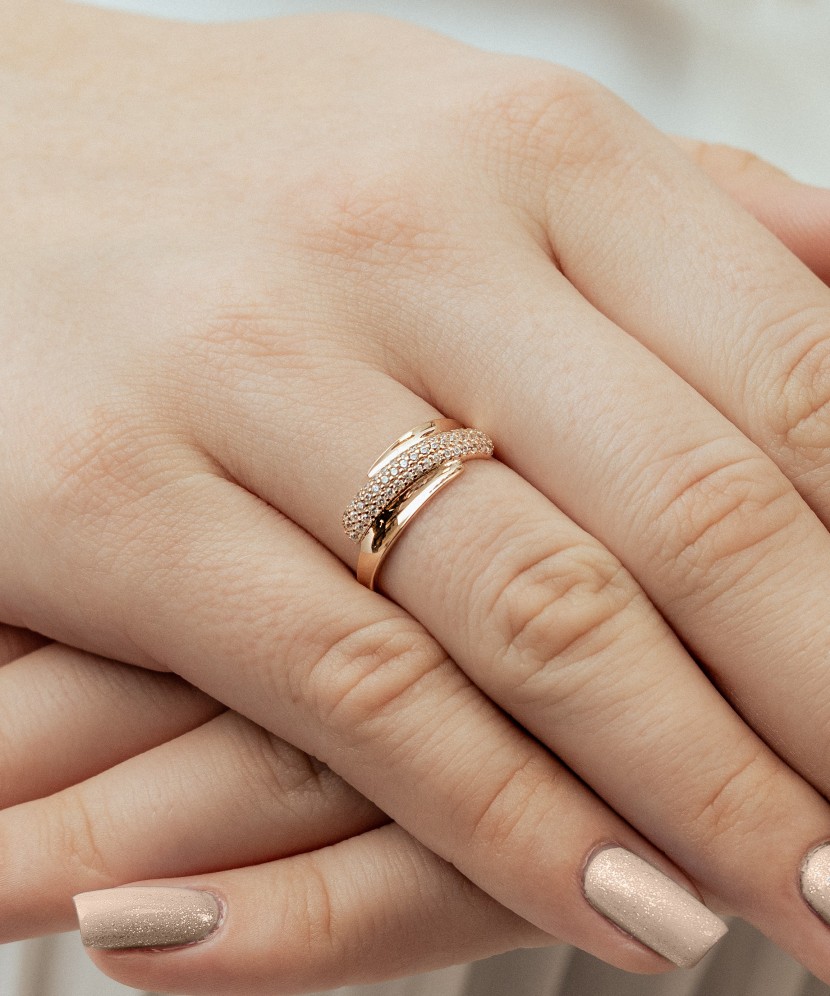 Auksinis žiedas su cirkoniais