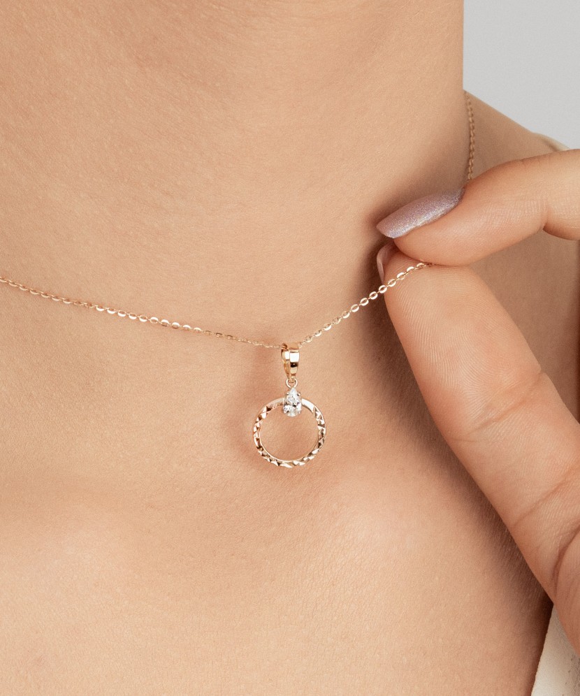 Auksinis pakabukas su cirkoniu