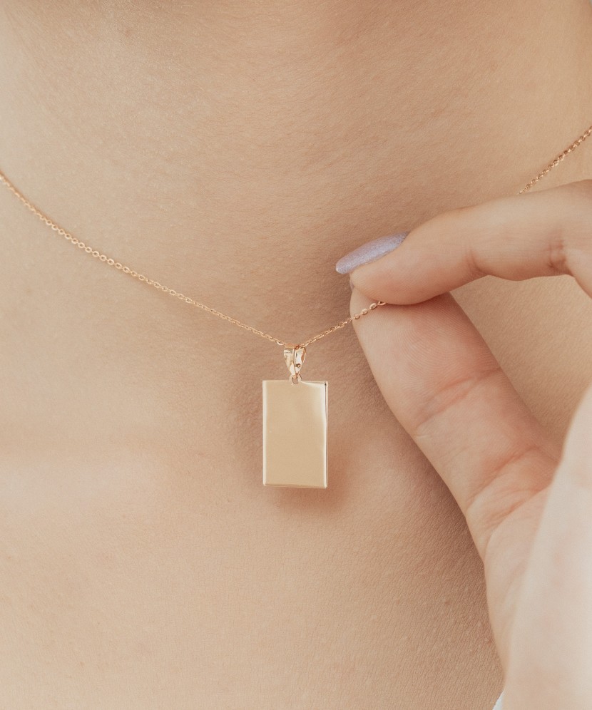 Auksinis pakabukas "Plokštelė"