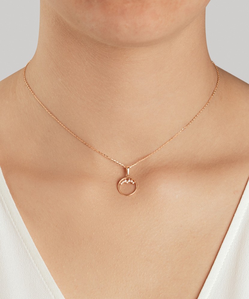 Auksinis pakabukas su cirkoniais