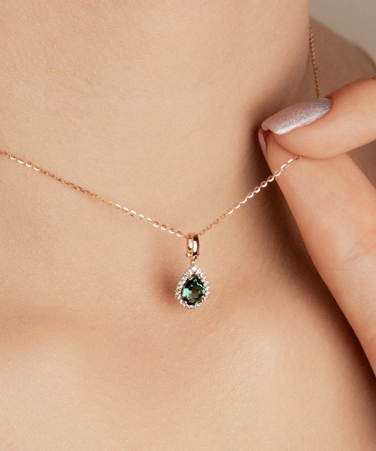 Auksinis pakabukas su cirkoniais