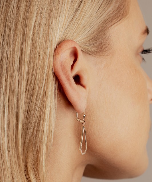 Auksiniai auskarai su cirkoniais