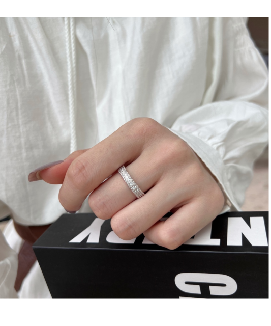 Sidabrinis žiedas su cirkoniais