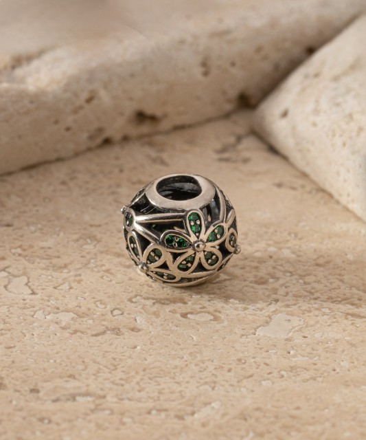 Sidabrinis pakabukas su cirkoniais "Bačkutė"