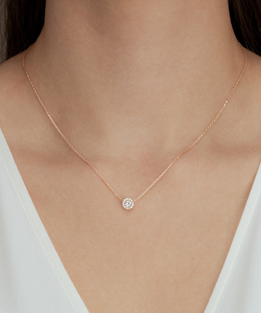 Auksinė grandinėlė su cirkonio pakabuku