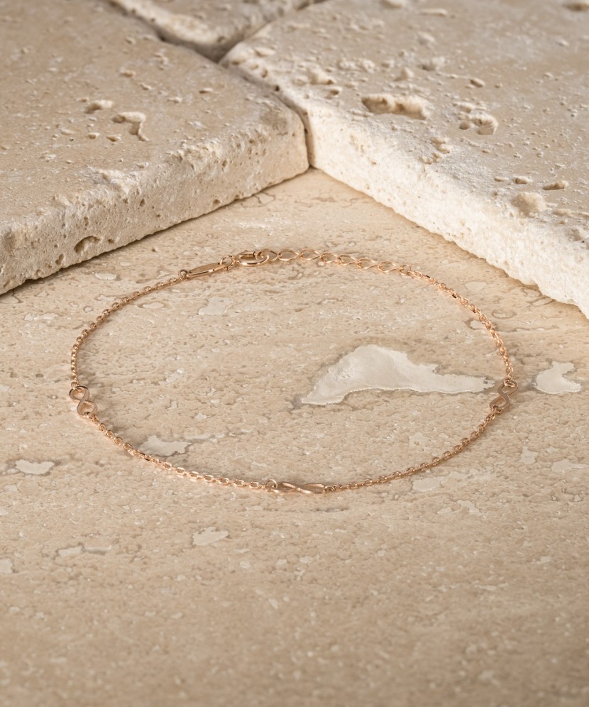 Auksinė apyrankė "Begalybė"