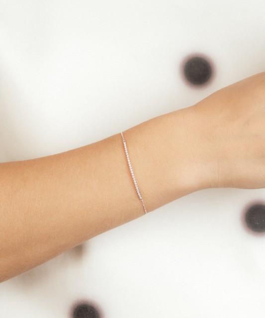 Balto aukso apyrankė su deimantais