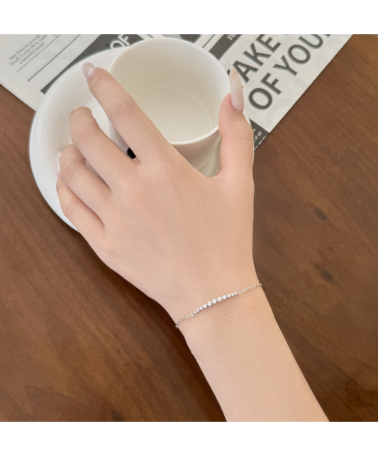 Sidabrinė apyrankė su cirkoniais