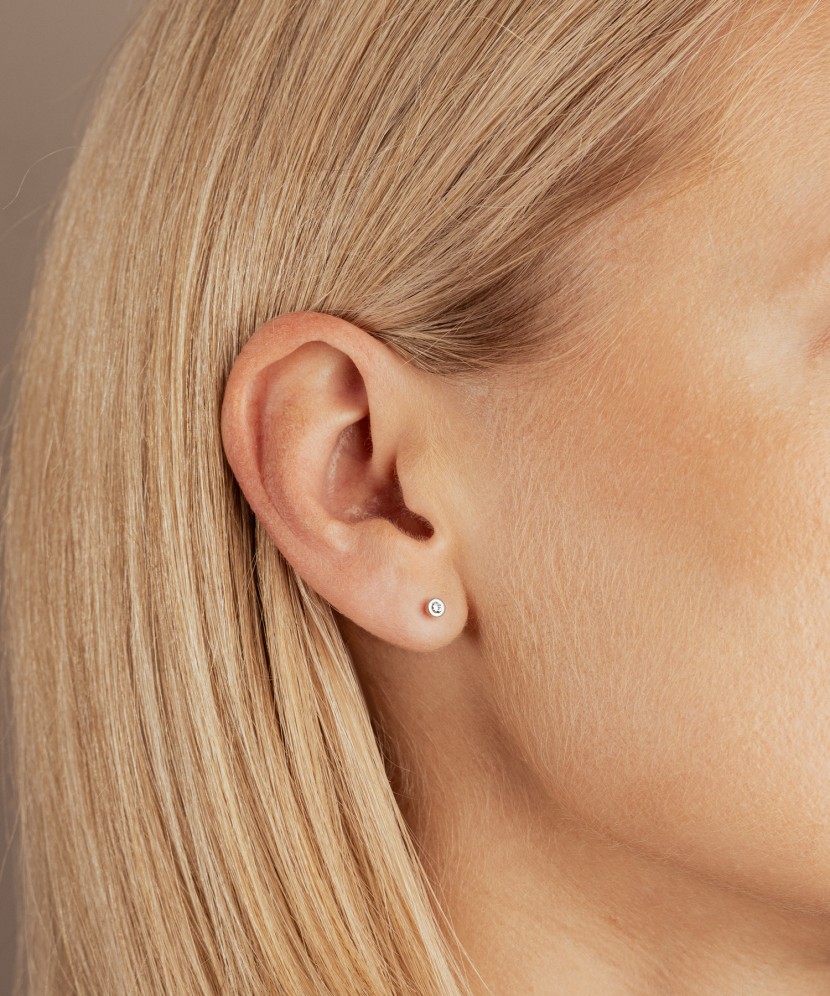 Geltono aukso auskarai su briliantais