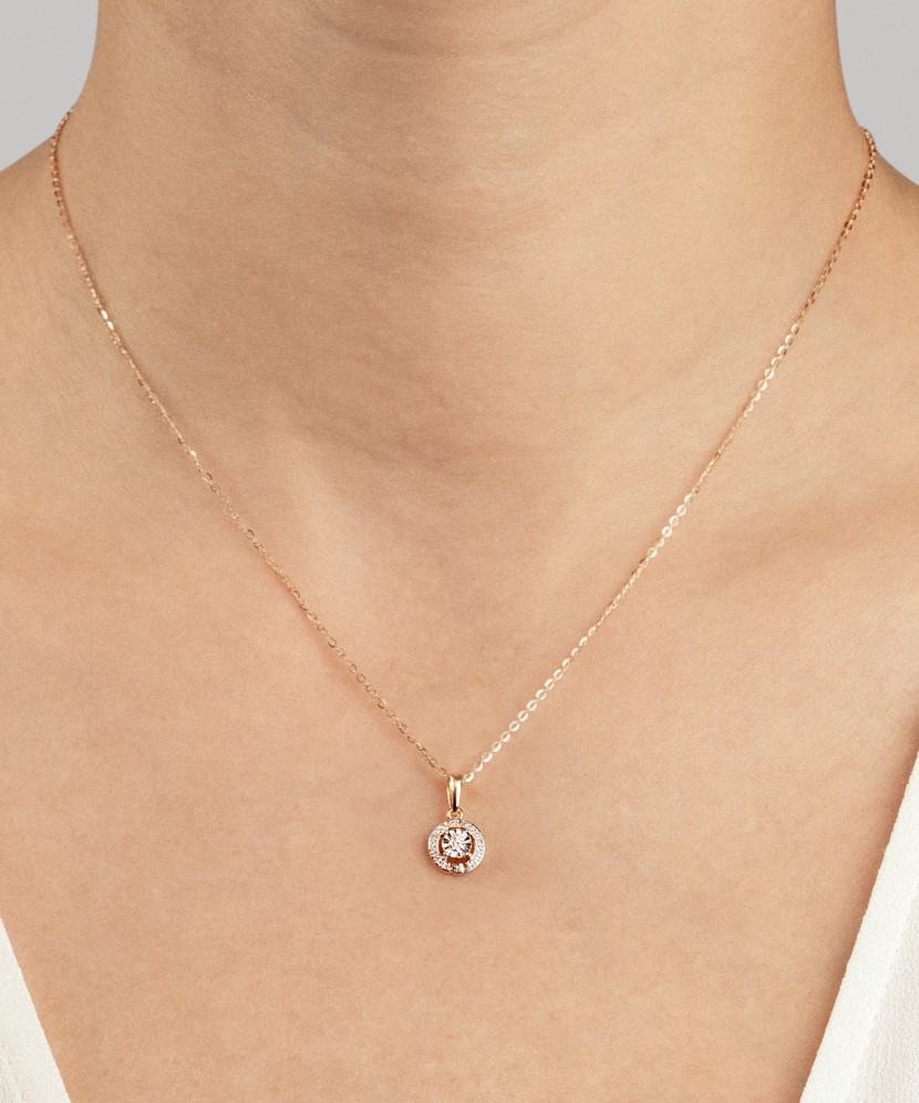 Auksinis pakabukas su deimantais