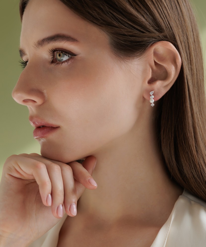 Sidabriniai auskarai su perlais ir cirkoniais