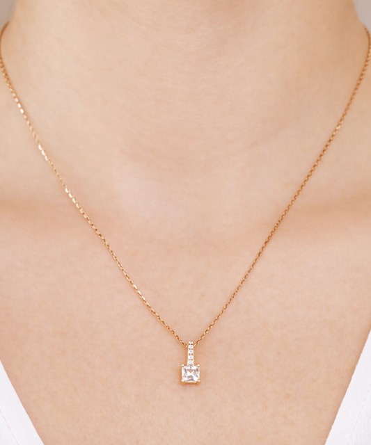 Auksinis pakabukas su cirkoniais